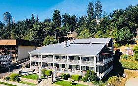 Gunn House Hotel